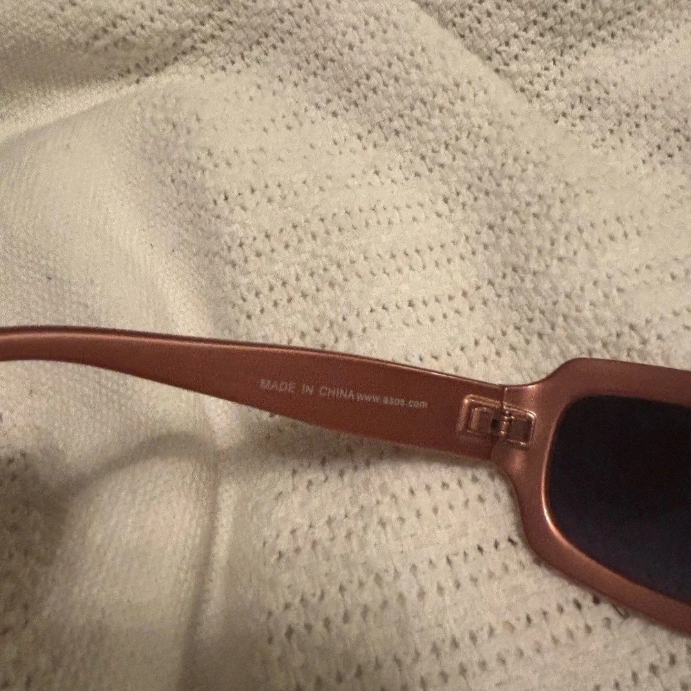 ASOS Pink Rectangular Sunglasses - Picture 7 of 7